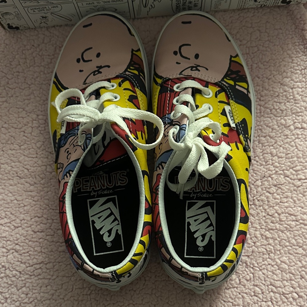 Vans Limited edition Peanuts Comic Sneakers brand new never worn.